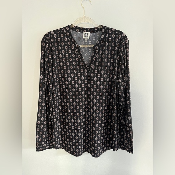 ANN KLEIN Geo Print Long Sleeve V-Neck Blouse - Picture 1 of 3